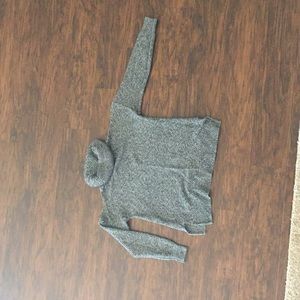 Hollister Pullover with cut outs